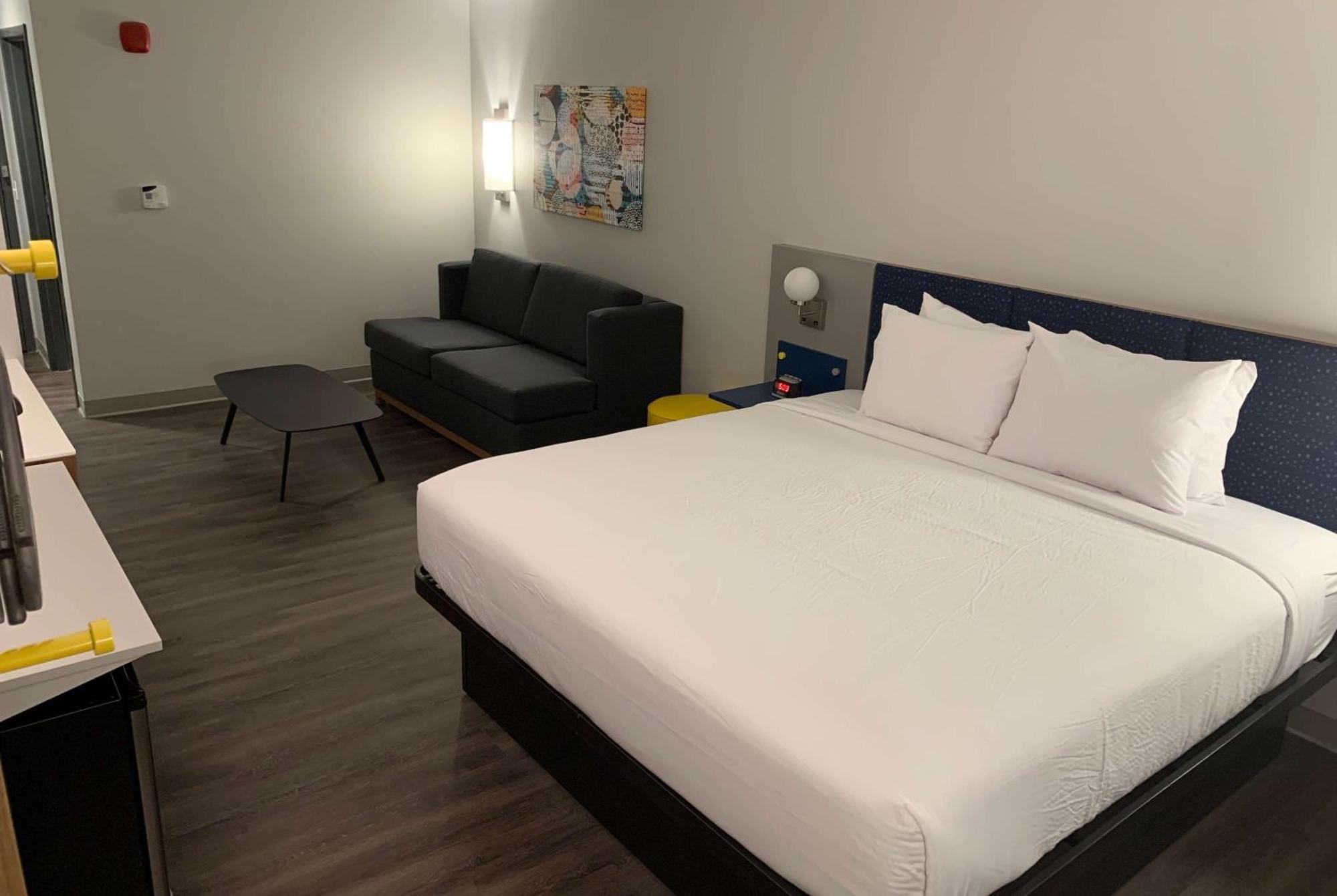 Microtel Inn & Suites By Wyndham Рехобот Бич Экстерьер фото